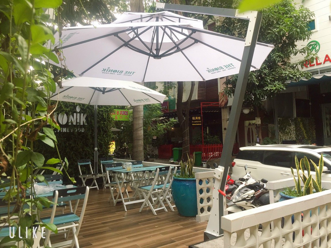 Giá dù che nắng ngoài trời, Dù che nắng quán cafe BẾN TRE