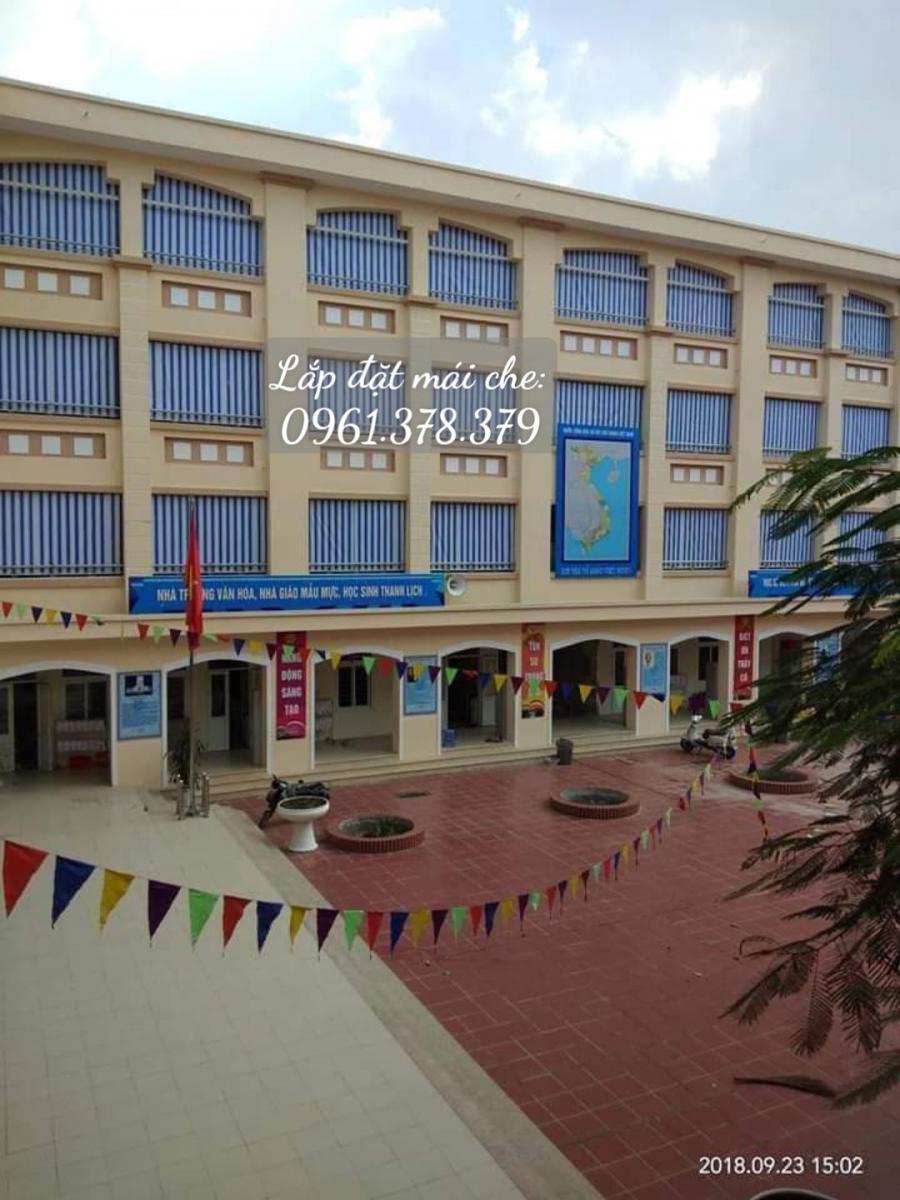 rèm che tự cuốn